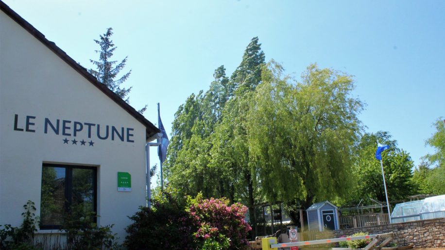 Le Neptune Kleine camping in Bretagne met zwembad