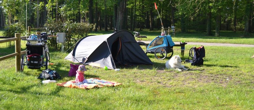 Camping la Mignardière in Ballan-Miré is een bloemrijke gezinscamping met zwembad ten zuidwesten van Tours in de Indre-et-Loire in regio Centre. 