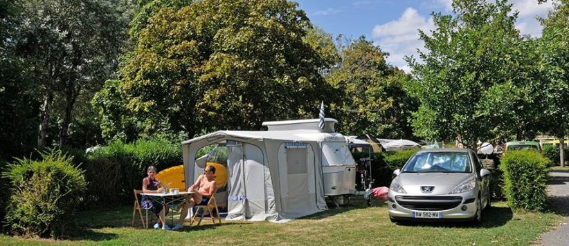 Camping du Port Caroline in Brain-sur-l’Authion is een rustige natuurcamping aan de rivier de Authion in Maine-et-Loire in de regio Pays-de-la-Loire.