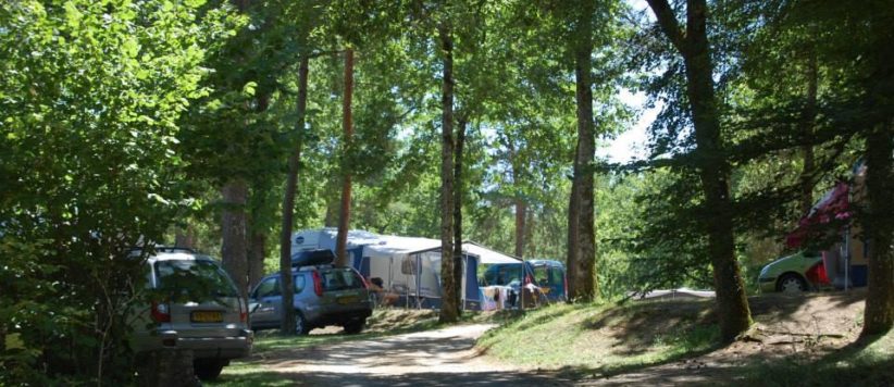 Camping Les Tourterelles in Tourtoirac is een gastvrije camping in de Dordogne in de Aquitaine. De prachtige ligging zorgt voor kalmte en rust.