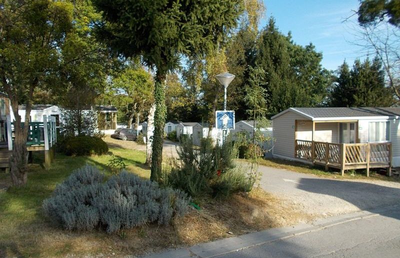 Camping Le Parc De Paris In Villevaud Ile de France camping-le-parc-de-paris-in-villevaud-ile-de-france