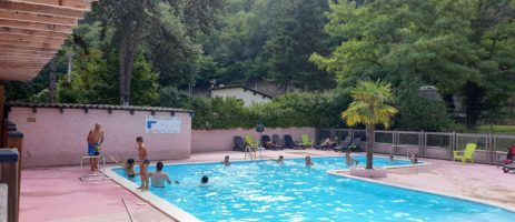 Camping Les Foulons in Tournon-sur-Rhône is een familiecamping in de Ardèche in de Rhône-Alpes. Een en al gezelligheid met activiteiten voor groot en klein.