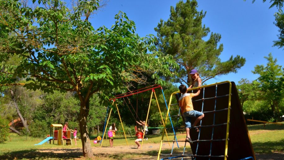 Camping SainteVictoire Charmecamping.de