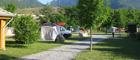 Camping Les Eygas in Châteauroux-Les-Alpes is een gezellige outdoorcamping in de Franse Alpen in het departement Hautes-Alpes in de Franse regio Provence-Alpes-Côte d’Azur.