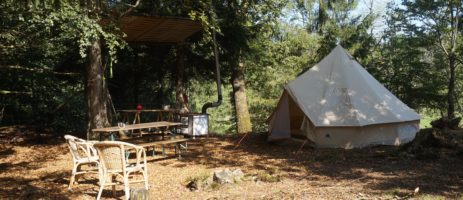 Camping Mouline Begeot is een camping in de Haute-Saône in de regio Bourgogne-Franche-Comté. Het is een gezellige boerencamping, waar je tussen de dieren slaapt.