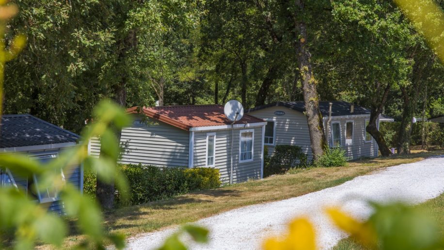 Camping Saint Pierre De Rousieux Campingzuidfrankrijk.nl