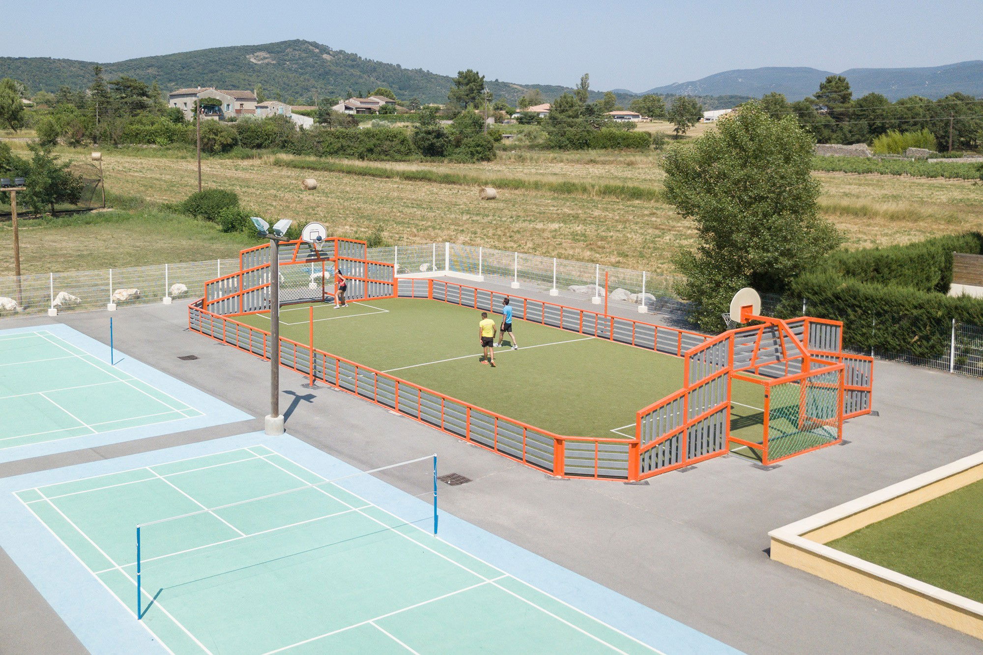 Photo 11