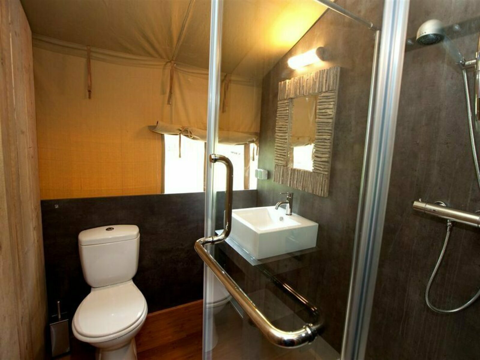 Photo 7