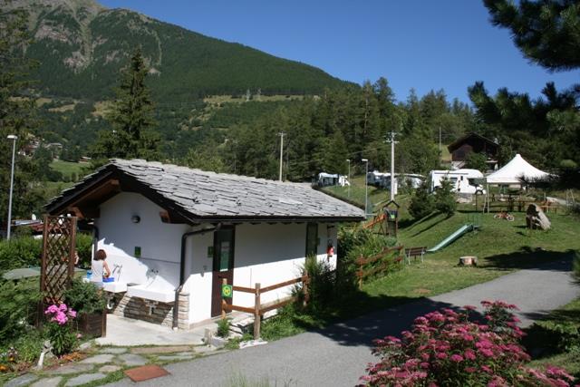 Photo 12