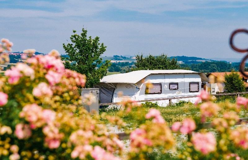vital-camp-bayerbach-charmecamping-nl