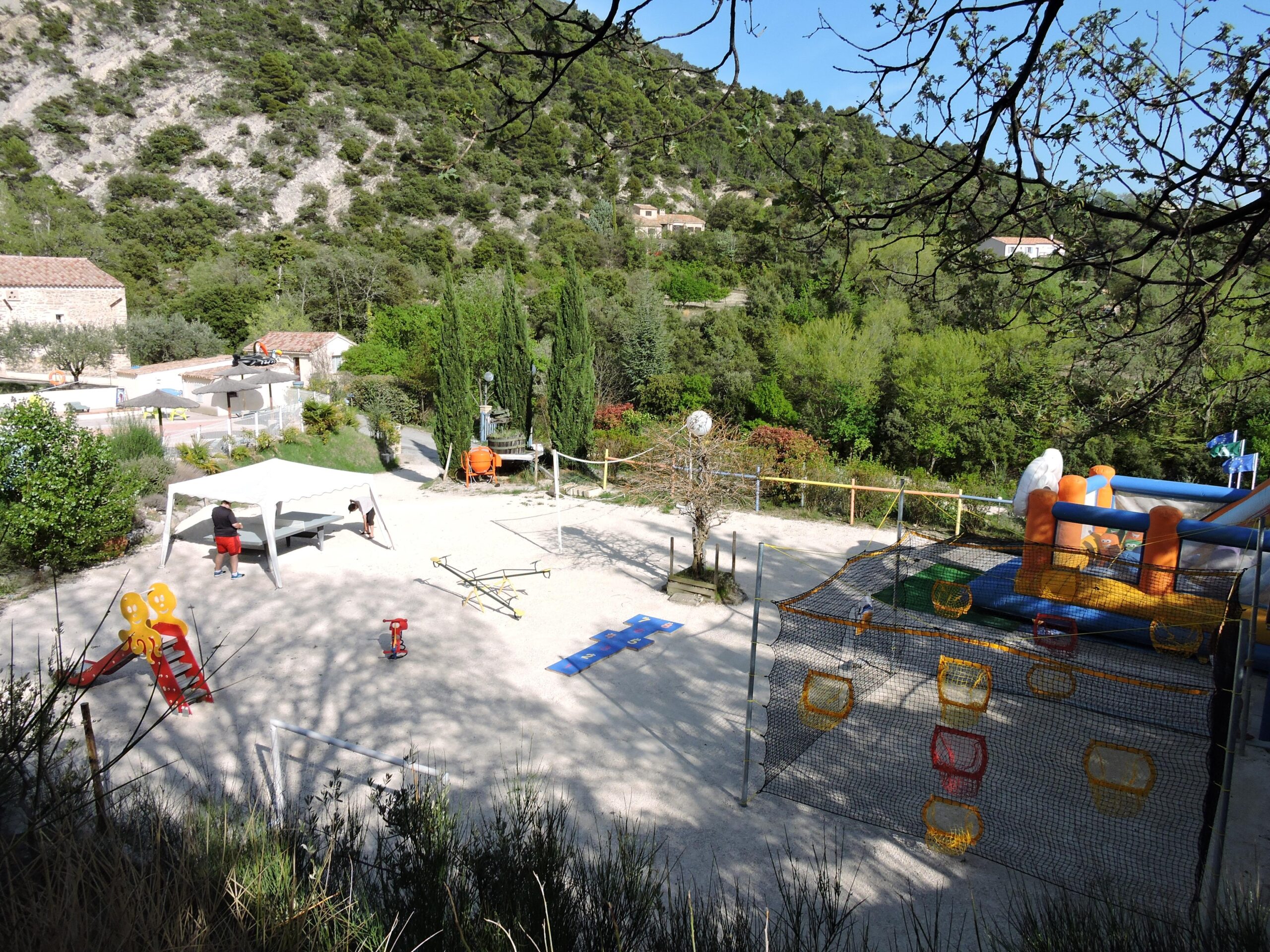 Photo 4