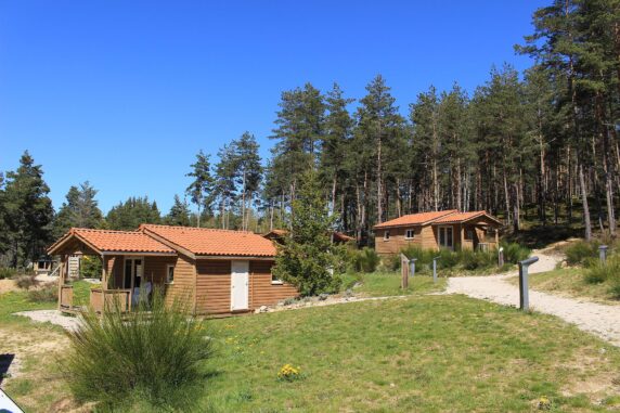 Camping Les Chalets du Haut-Forez - photo 2