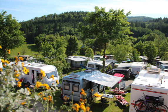 Ferienparadies Schwarzwlder Hof - Charmecamping.de