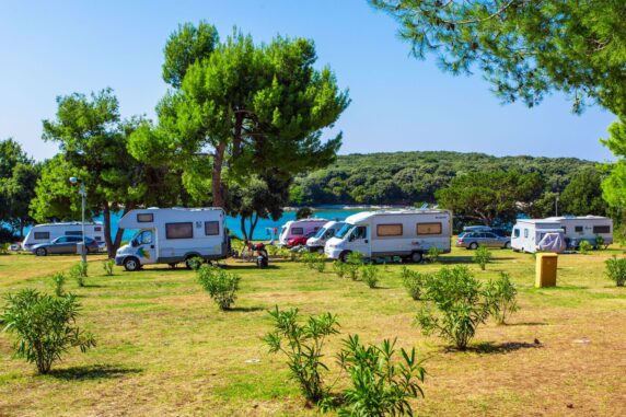 Camping Arena Indije - photo 2