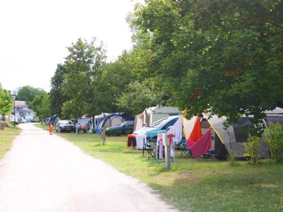 Camping Les Coteaux Du Lac - photo 6