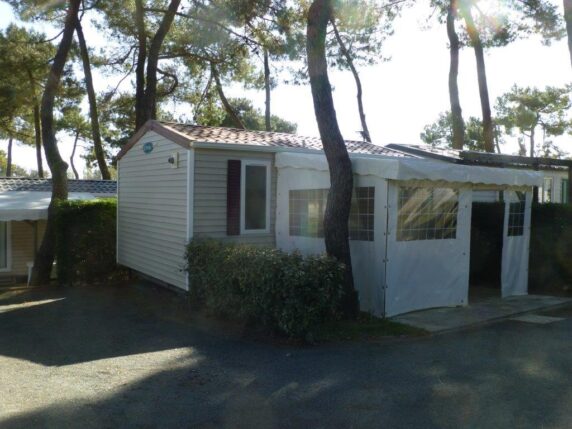 Camping La Pinède (La Faute-sur-Mer) - photo 4