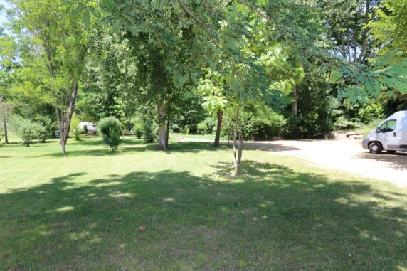 Camping La Plage (Saint-André-de-Roquepertuis) - photo 15