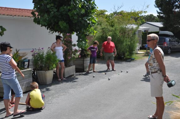 Camping La Pinède (La Faute-sur-Mer) - photo 19