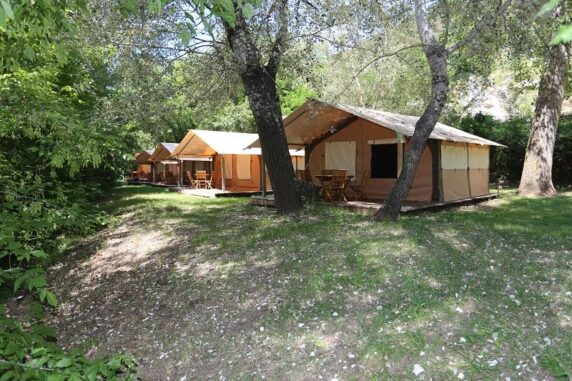 Camping La Plage (Saint-André-de-Roquepertuis) - photo 4