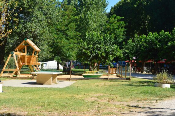 Camping La Plage (Saint-André-de-Roquepertuis) - photo 7
