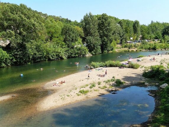 Camping La Plage (Saint-André-de-Roquepertuis) - photo 5