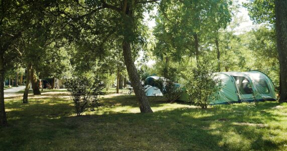 Camping La Plage (Saint-André-de-Roquepertuis) - photo 8