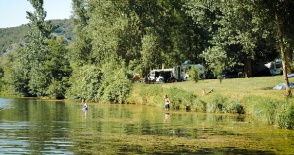 Camping La Plage (Saint-André-de-Roquepertuis) - photo 10