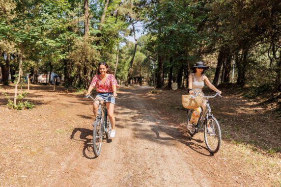 Camping Le Bois de La Gachère - photo 9