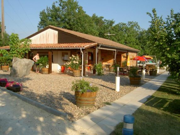 Camping Fontaine du Roc (Juliette) - photo 1