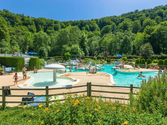 Domaine de Chalain – Stacaravan Jura - photo 3