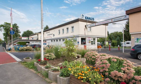KNAUS Campingpark Frickenhausen - photo 1