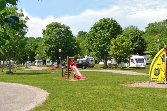 Camping l’Ile Aux Mille Charmes - photo 2