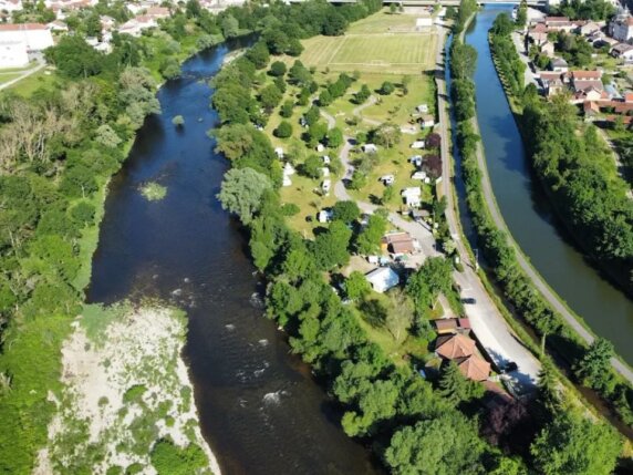 Camping l’Ile Aux Mille Charmes - photo 1