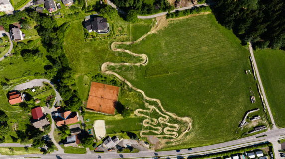Photo 6