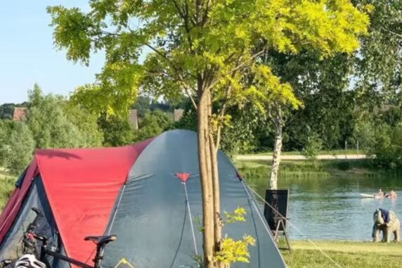 Camping Sonnenland tent bij het meer