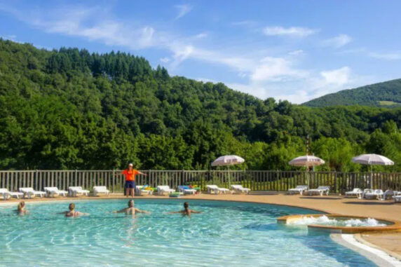 Ushuaïa Villages &#8211; Camping  Les Rives d&#8217;Olt Et Aubrac - photo 3