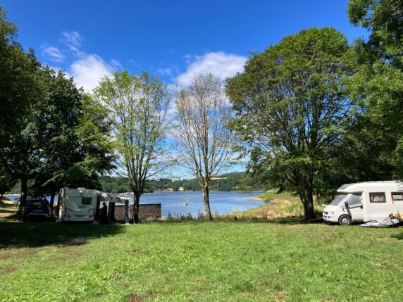 Les Rives du Lac Laouzas - photo 2