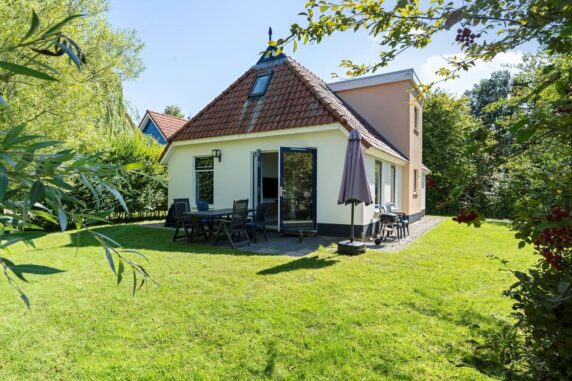 Vakantiepark Bergumermeer - photo 8