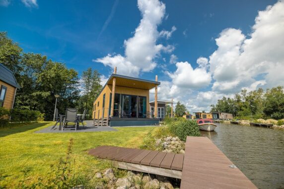 Vakantiepark Bergumermeer - photo 9