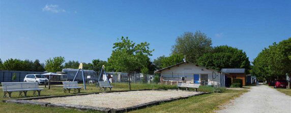 Camping Le Petit Dauphin - photo 2