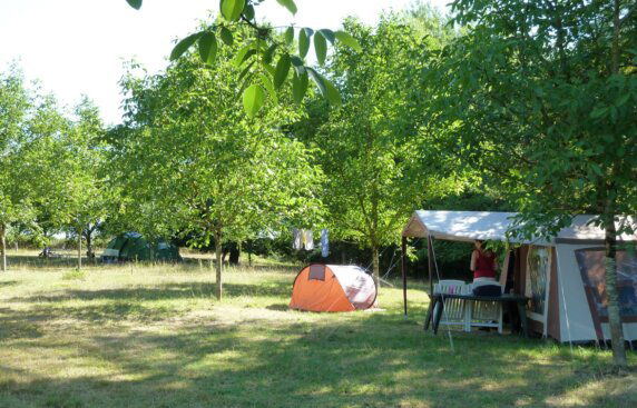 Boerencamping in Saint‑Hilaire‑les‑Places - photo 1