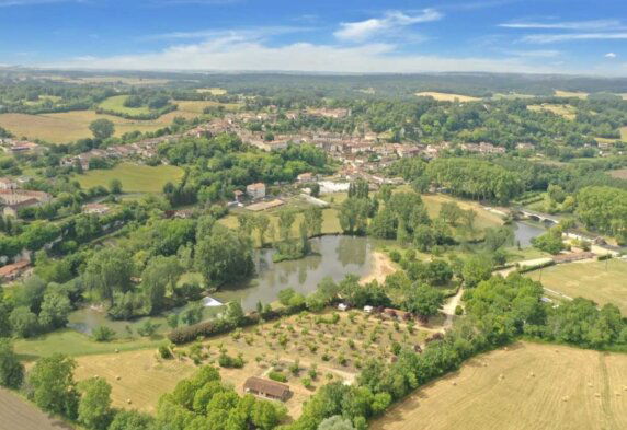 Camping Paradis Aubeterre Sur Dronne - photo 2