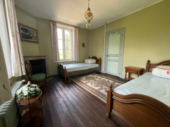 Kamperen bij een oud kasteel in de Franse Ardennen - photo 7