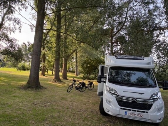 Je eigen plekje onder de bomen in Oudelande - photo 1
