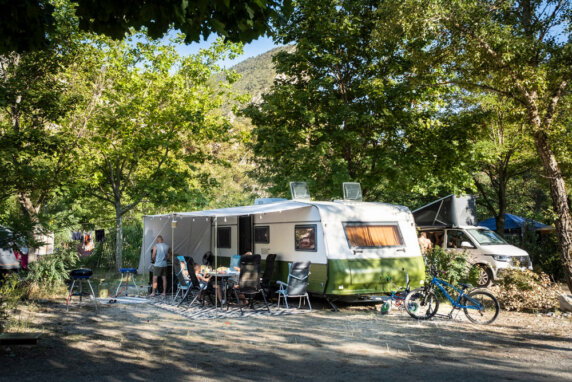 Staanplaats Comfort – Huttopia Gorges du Verdon - photo 1